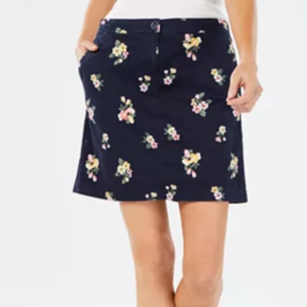 Karen Scott - Petite Springtime Posey Skort